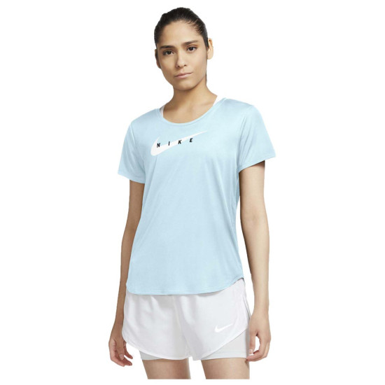 Nike Γυναικεία κοντομάνικη μπλούζα Nike Γυναικεία κοντομάνικη μπλούζα